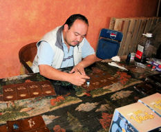 Label painter at Don Valente's
