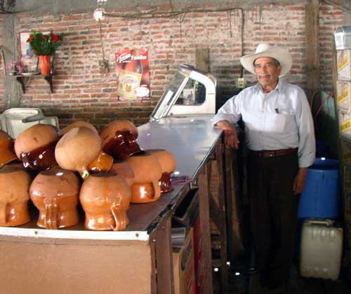 Pulque maker Vidal Aguillon