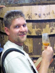 Gabe tastes the wort at La Alte�a