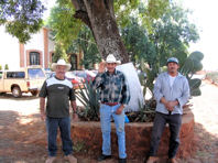 Workers wave goodbye as we leave Espolon