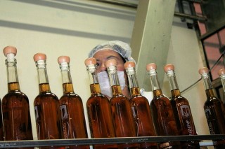 A�ejos being bottled at El Agave