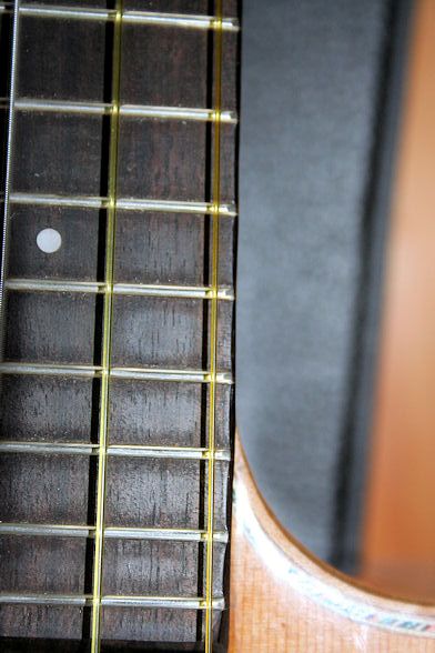 Pono, showing scalloped fretboard at high end